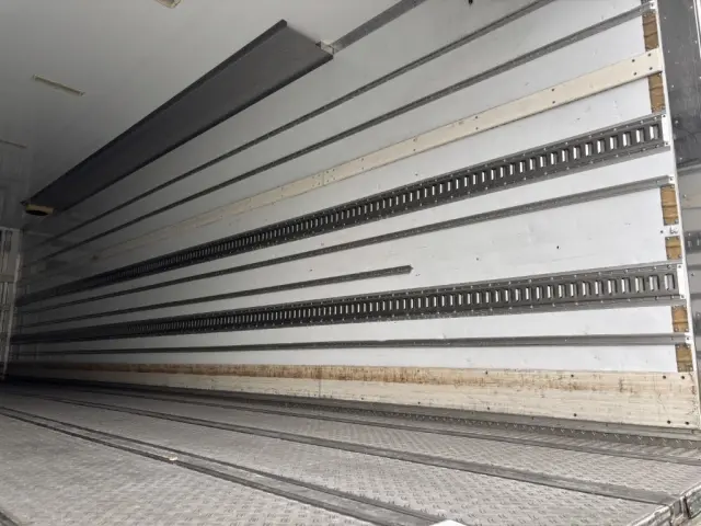 UD クオン 2PG-CG5CA(8x4)の写真15