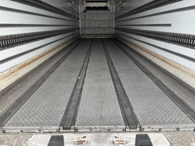 UD クオン 2PG-CG5CA(8x4)の写真16