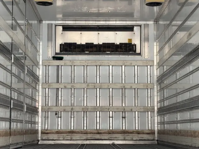 UD クオン 2PG-CG5CA(8x4)の写真18