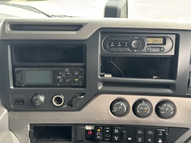 UD クオン 2PG-CG5CA(8x4)の写真31