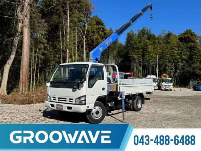 いすゞ エルフ PB-NPR81AR(2WD)の写真1