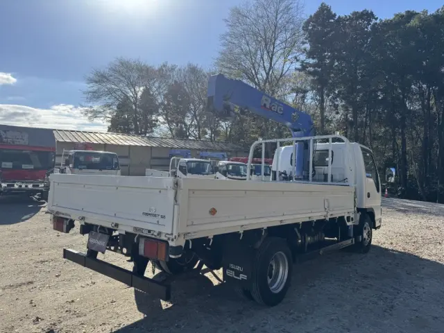 いすゞ エルフ PB-NPR81AR(2WD)の写真3