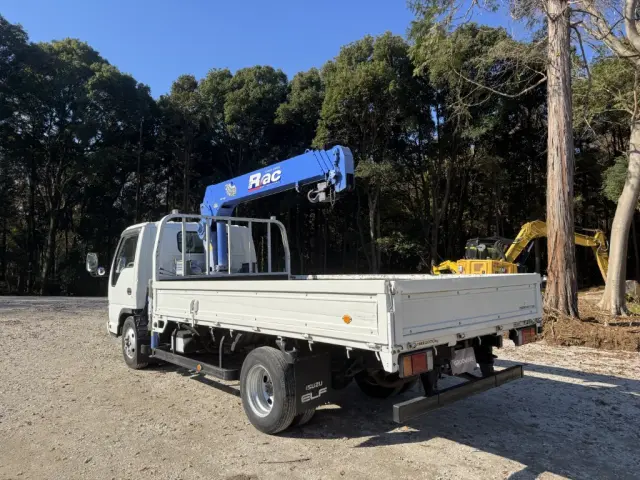 いすゞ エルフ PB-NPR81AR(2WD)の写真4