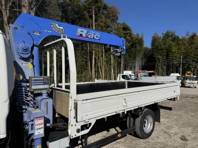 いすゞ エルフ PB-NPR81AR(2WD)の写真7