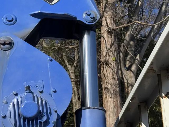 いすゞ エルフ PB-NPR81AR(2WD)の写真17