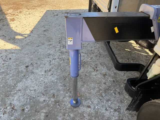 いすゞ エルフ PB-NPR81AR(2WD)の写真18