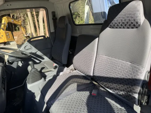 いすゞ エルフ PB-NPR81AR(2WD)の写真37