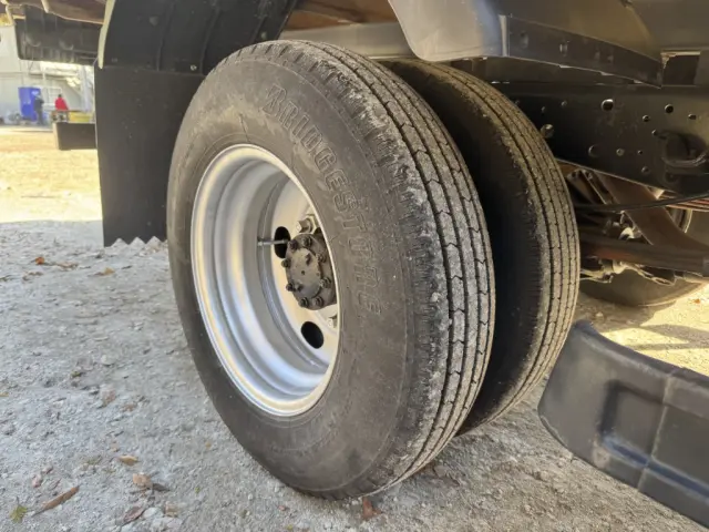 いすゞ エルフ PB-NPR81AR(2WD)の写真43