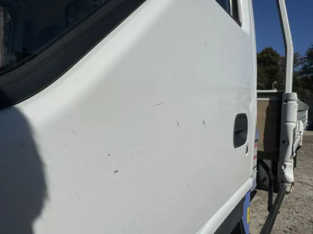 いすゞ エルフ PB-NPR81AR(2WD)の写真49