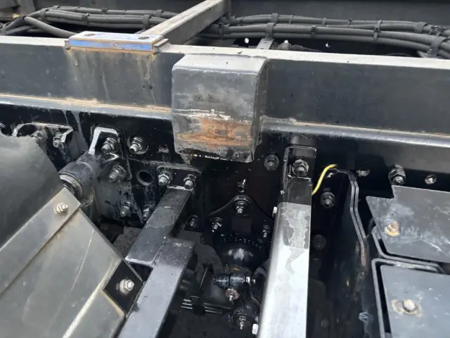 日野 プロフィア 2DG-FW1EHG(8x4)の写真27