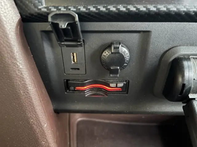 日野 プロフィア 2DG-FW1EHG(8x4)の写真36