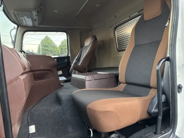 日野 プロフィア 2DG-FW1EHG(8x4)の写真39