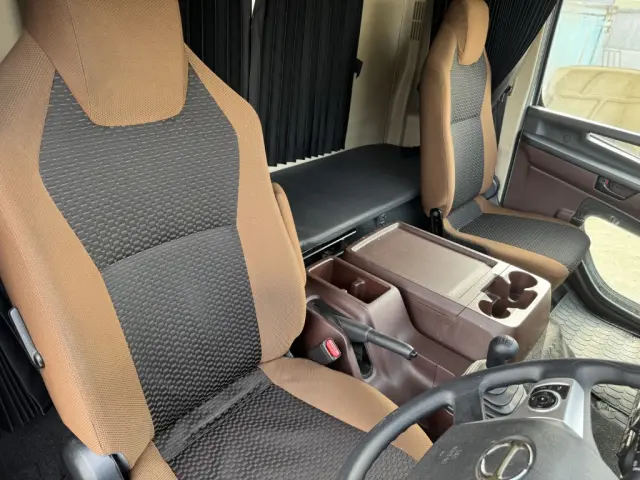 日野 レンジャー 2PG-FD2ABA(2WD)の写真30