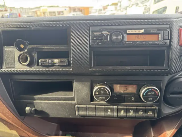 日野 レンジャー 2PG-FD2ABA(2WD)の写真32