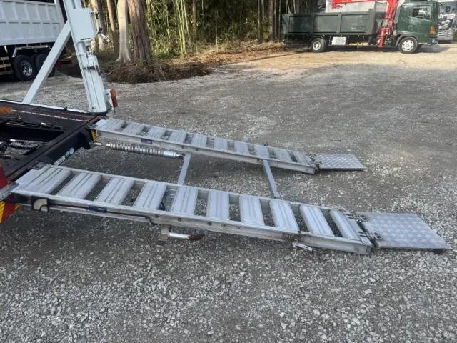 三菱 キャンター TKG-FEB90(2WD)の写真10