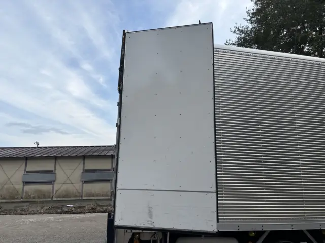 日野 レンジャー 2KG-FD2ABG(2WD)の写真16