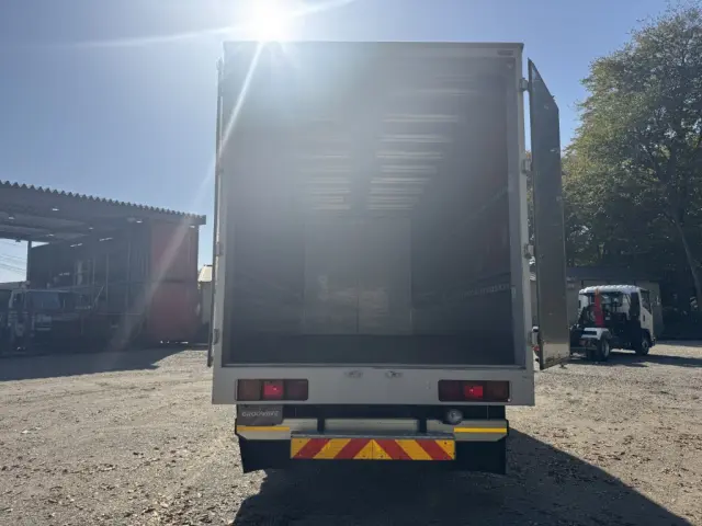 日野 レンジャー TKG-FD9JLAA(2WD)の写真9