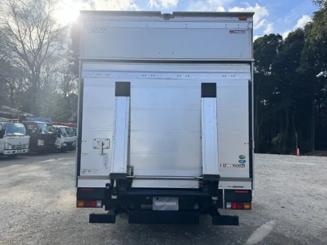 三菱 キャンター 2PG-FEB50(2WD)の写真9