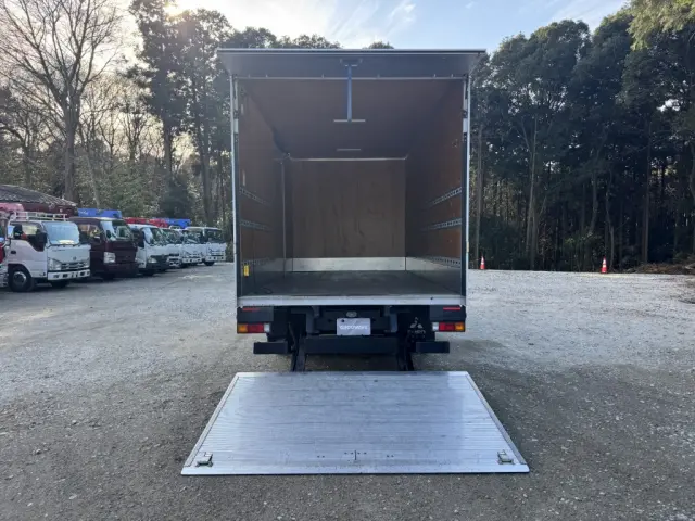 三菱 キャンター 2PG-FEB50(2WD)の写真10