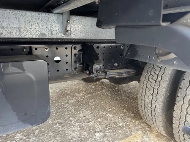 三菱 キャンター 2PG-FEB50(2WD)の写真17