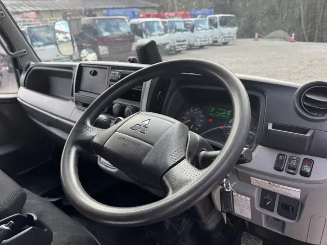 三菱 キャンター 2PG-FEB50(2WD)の写真24