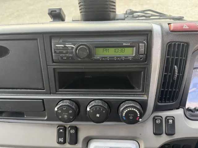 三菱 キャンター 2PG-FEB50(2WD)の写真25