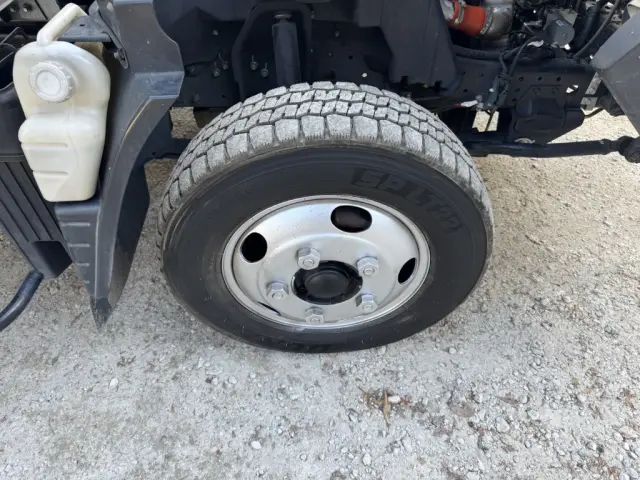 三菱 キャンター 2PG-FEB50(2WD)の写真37