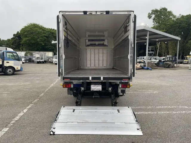 いすゞ エルフ 2RG-NPR88YN(2WD)の写真10