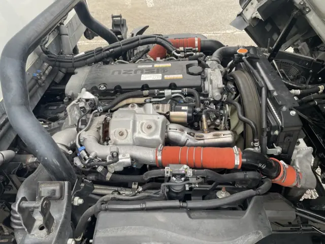 いすゞ エルフ 2RG-NPR88YN(2WD)の写真43