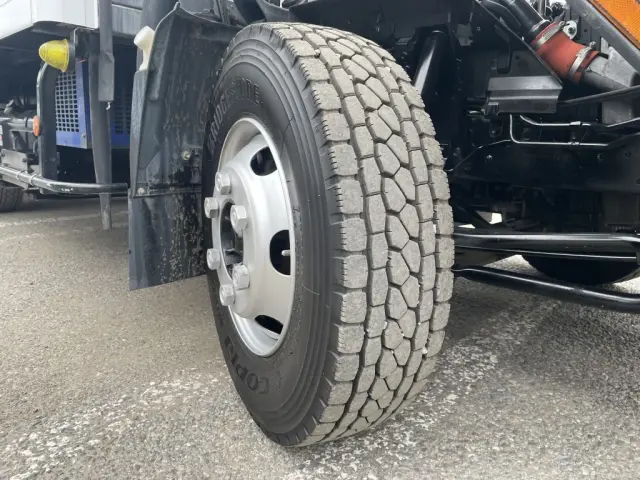 いすゞ エルフ 2RG-NPR88YN(2WD)の写真46