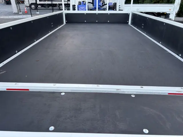 三菱 キャンター 2PG-FEB80(2WD)の写真12