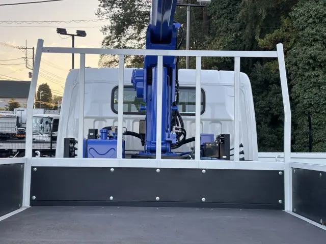 三菱 キャンター 2PG-FEB80(2WD)の写真13