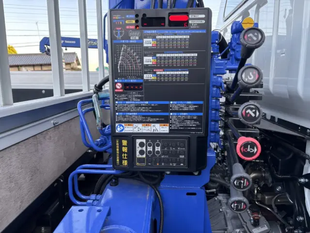 三菱 キャンター 2PG-FEB80(2WD)の写真21