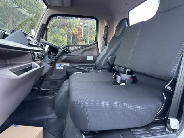 三菱 キャンター 2PG-FEB80(2WD)の写真39