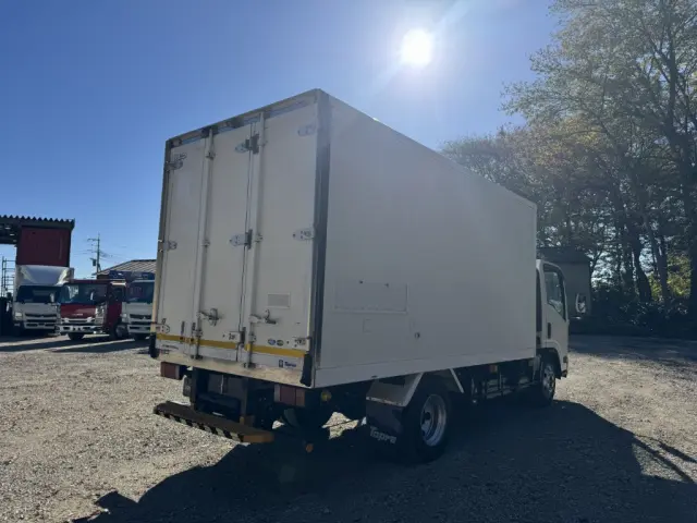 いすゞ エルフ 2RG-NPR88AN(2WD)の写真2