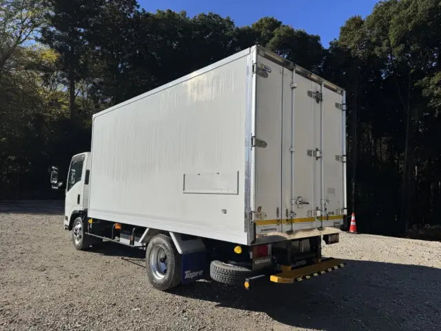 いすゞ エルフ 2RG-NPR88AN(2WD)の写真3