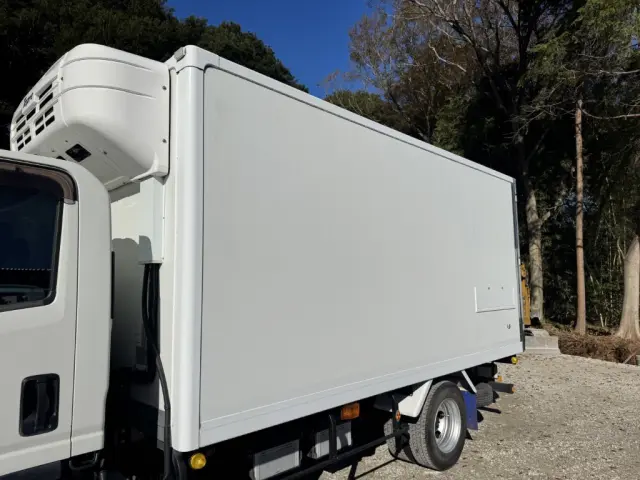 いすゞ エルフ 2RG-NPR88AN(2WD)の写真6