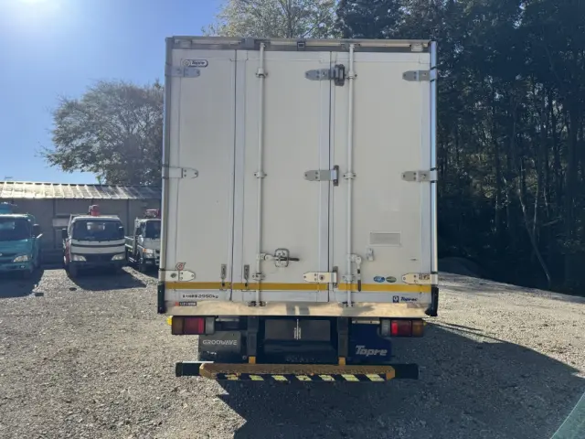 いすゞ エルフ 2RG-NPR88AN(2WD)の写真7