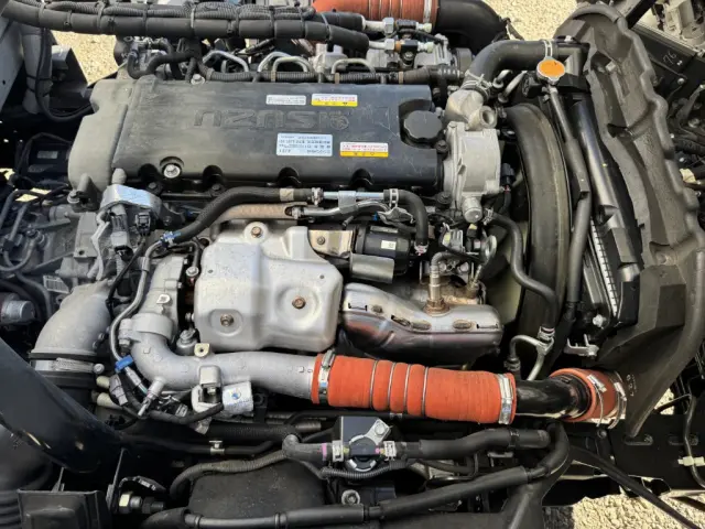 いすゞ エルフ 2RG-NPR88AN(2WD)の写真35