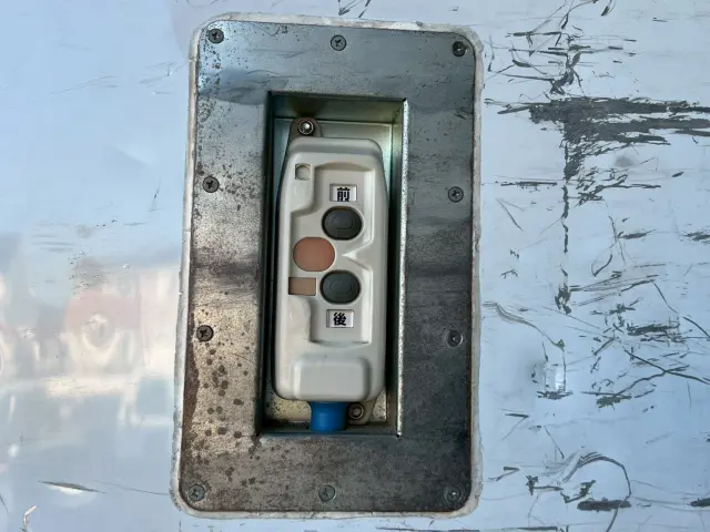 いすゞ エルフ 2RG-NPR88YN(2WD)の写真17