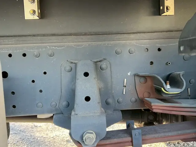 いすゞ エルフ 2RG-NPR88YN(2WD)の写真22