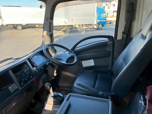 いすゞ エルフ 2RG-NPR88YN(2WD)の写真36