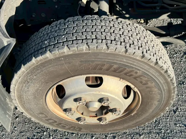 いすゞ エルフ 2RG-NPR88YN(2WD)の写真44