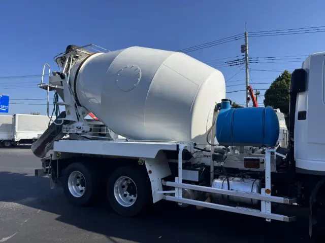 三菱 ファイター QDG-FQ62F(6x4)の写真6