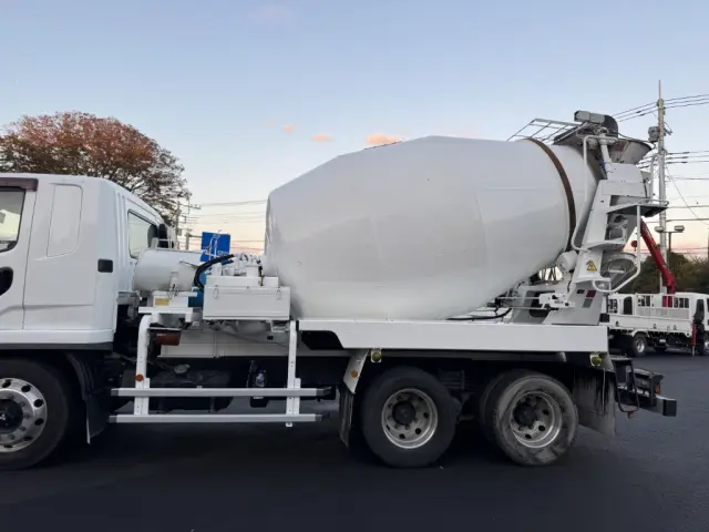 三菱 ファイター QDG-FQ62F(6x4)の写真7