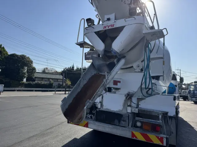 三菱 ファイター QDG-FQ62F(6x4)の写真9