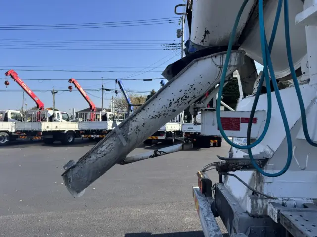 三菱 ファイター QDG-FQ62F(6x4)の写真10