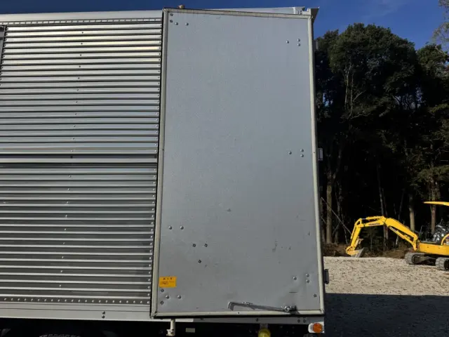 三菱 キャンター 2PG-FEB50(2WD)の写真16