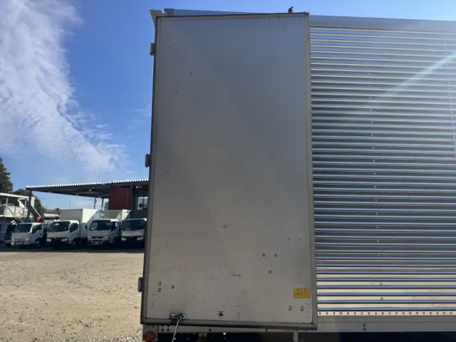 三菱 キャンター 2PG-FEB50(2WD)の写真17