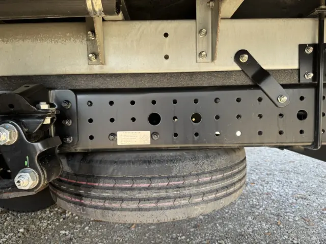 三菱 キャンター 2PG-FEB50(2WD)の写真21